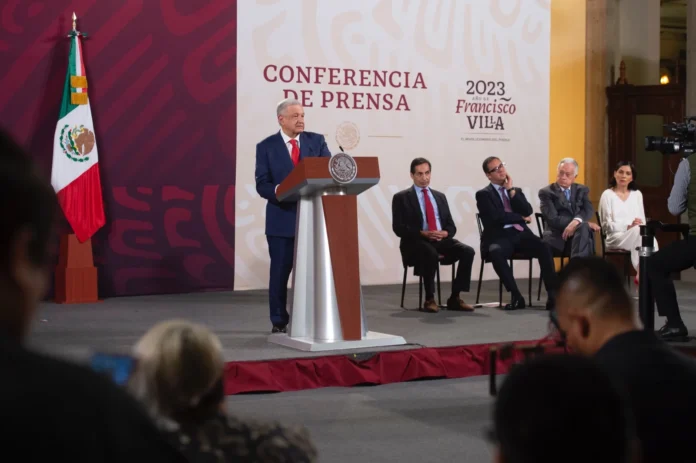 Aunque asegura que se mantendrá la cooperación con EU, López Obrador insiste en que las agencias estadounidenses hacen campaña en su contra