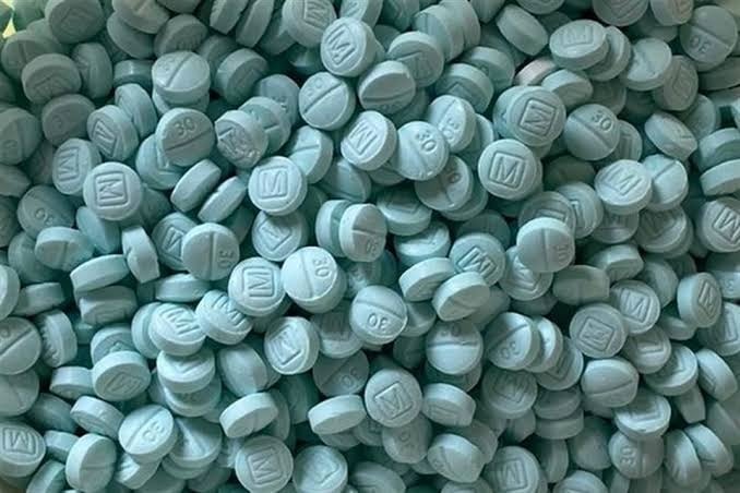 El departamento del tesoro de EU sancionó a ‘facilitadores’ de producción de píldoras falsificadas con fentanilo con sede en China y México.