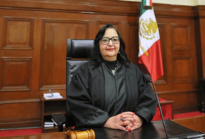 La ministra presidenta de la Corte, Norma Piña, confirmó que sí fue ella quien envió mensajes por WhatsApp al senador Alejandro Armenta.