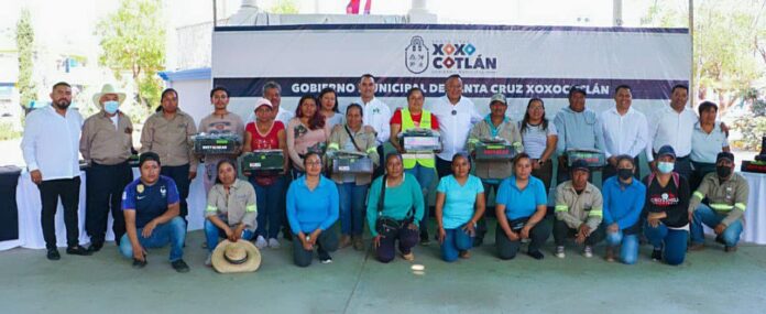 El presidente municipal, Inocente Castellanos, reconoció la disposición y disciplina con la que desempeñan sus labores.