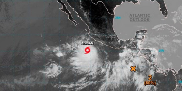 A las 09:00 horas de este miércoles la tormenta tropical 'Adrián' intensificó la velocidad de sus vientos y se convierto en huracán categoría 1 en la escala Saffir-Simpson