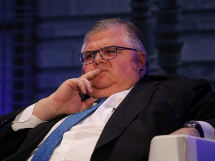 casrstens-economia-inflacion Una inflación persistentemente elevada e inestabilidad financiera podrían desencadenar un periodo extenso de crecimiento lento de la economía global.