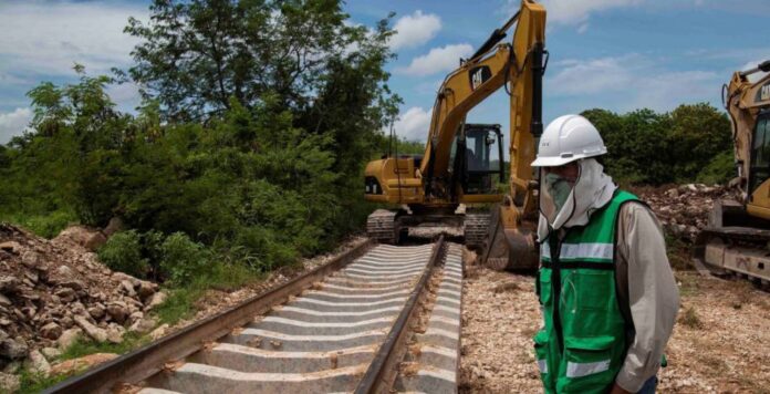 Para obras de infraestructura ferroviaria, operación de servicio público y obras complementarias del Tren Maya.